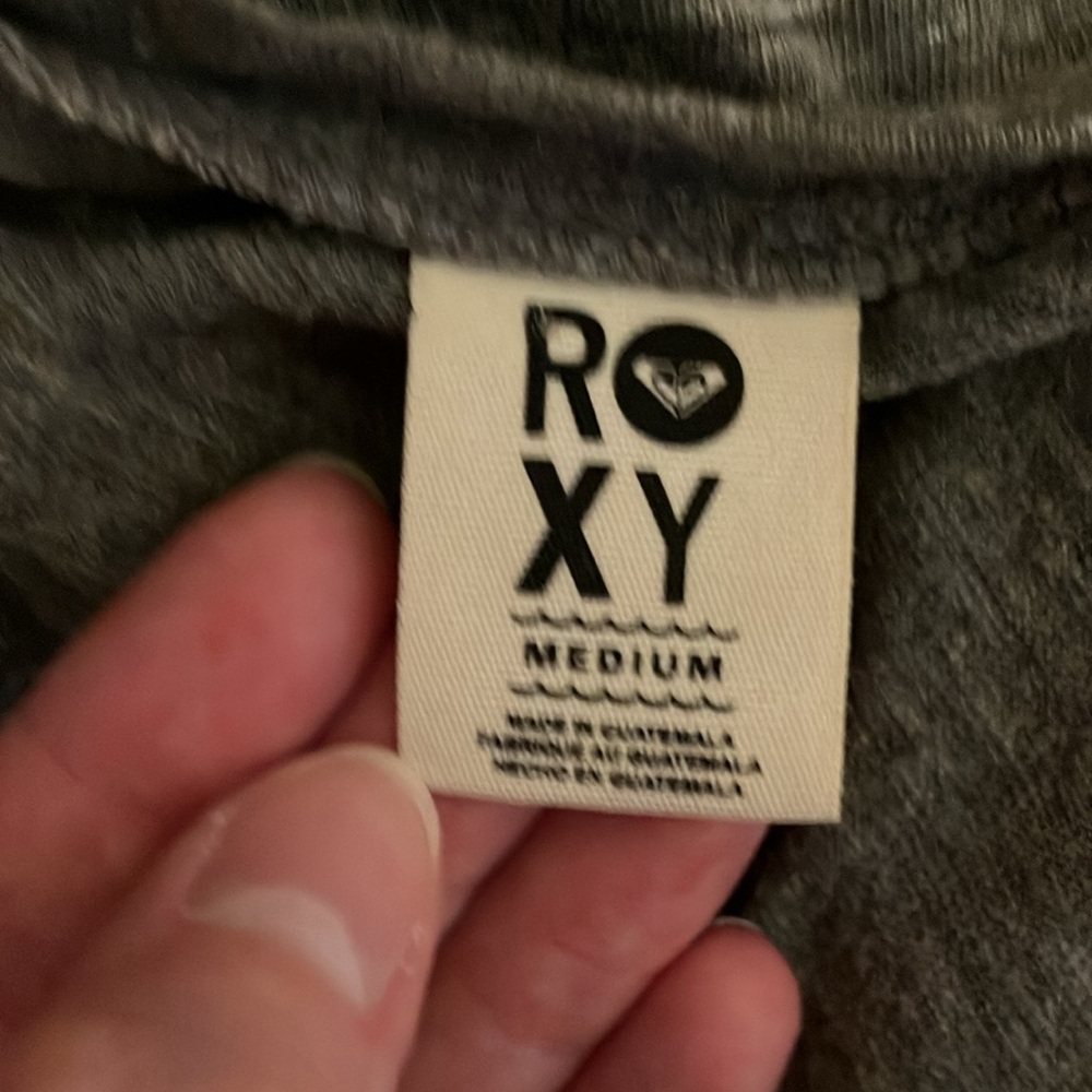 Roxy Gray Long Sleeved Graphic T Shirt Size Medium - Picture 4 of 6